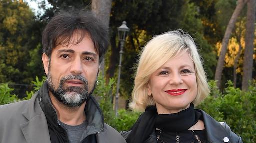 Pietro Delle Piane, ancora niente passione con Antonella Elia: ‘E’ come se la nostra storia fosse ricominciata daccapo. Il barattolo di miele è intatto’