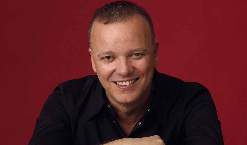 Gigi D’Alessio, quinto figlio in arrivo: Denise è incinta