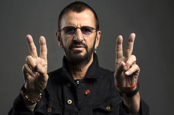 Buon compleanno a Ringo Starr: 80 anni per il batterista dei Beatles