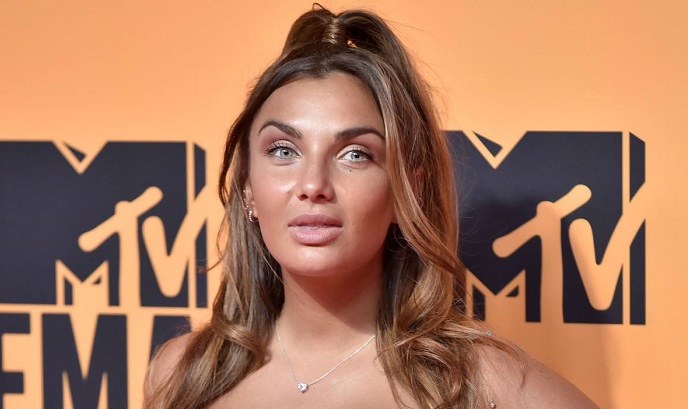 Elettra Lamborghini si sposa: “Non voglio fare focolai Covid, tampone per tutti gli invitati”