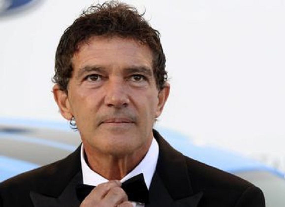 Questa immagine ha l'attributo alt vuoto; il nome del file è Antonio-Banderas2.jpg