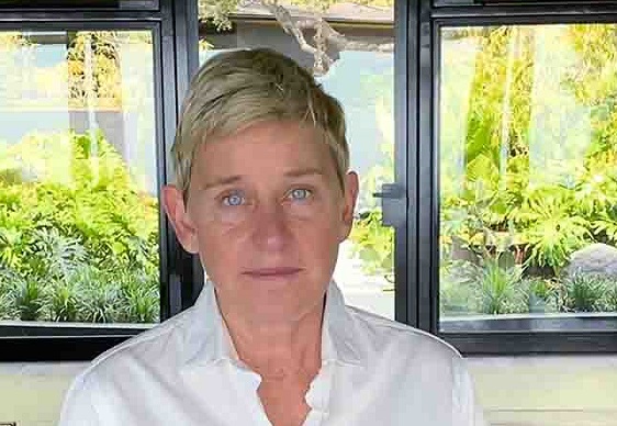 Ellen DeGeneres sotto attacco: accuse pesanti e show a rischio (il pubblico si divide) Ellen DeGeneres sotto attacco: accuse pesanti e show a rischio (il pubblico si divide)