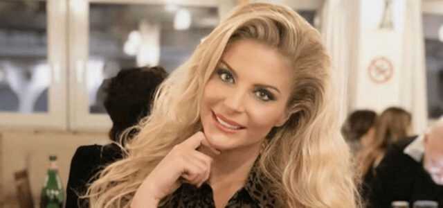 Francesca Cipriani ha un nuovo fidanzato: fuga d’amore a Napoli Francesca Cipriani ha un nuovo fidanzato: fuga d’amore a Napoli
