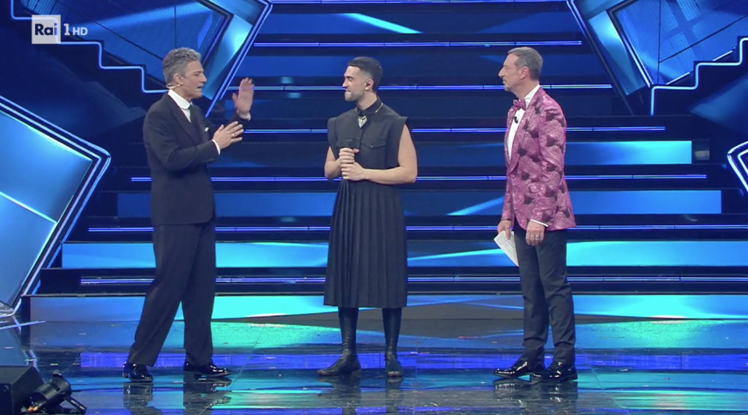 Sanremo 2021: quarta serata, Fiorello show con Achille Lauro. Gaudiano vince tra le Nuove proposte