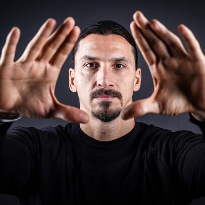 “Striscia la Notizia”, Zlatan Ibrahimovic conduttore d’eccezione