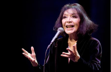Parigi intitola piazza a Juliette Gréco