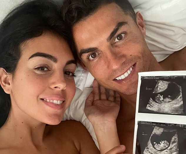 Cristiano Ronaldo annuncia: ‘Aspetto altri due gemelli’