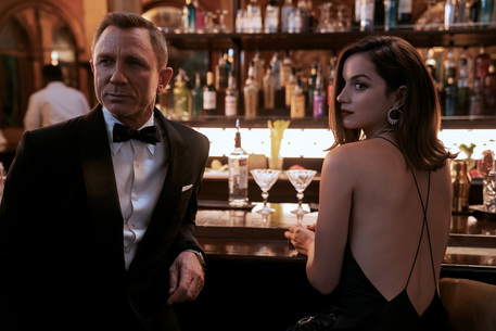 No Time To Die debutta con 2,5 milioni, box office +14% No Time To Die debutta con 2,5 milioni, box office +14%