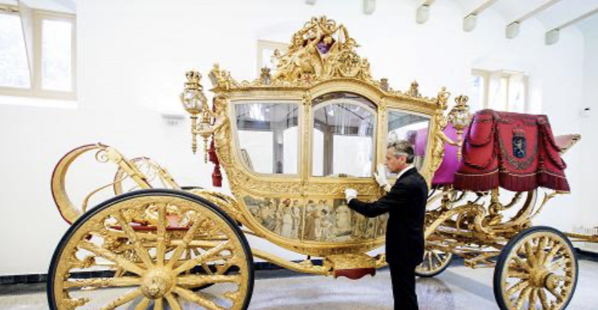 Il re d’Olanda rinuncia alla Carrozza d’Oro per il dipinto che ne adorna un lato