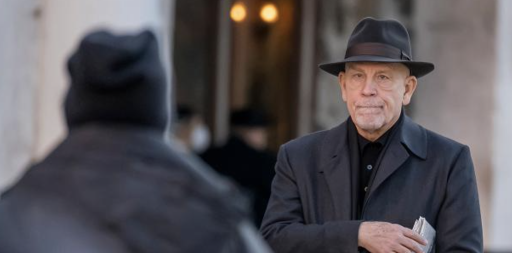 Venezia, John Malkovich senza super green pass: niente soggiorno all’hotel Danieli