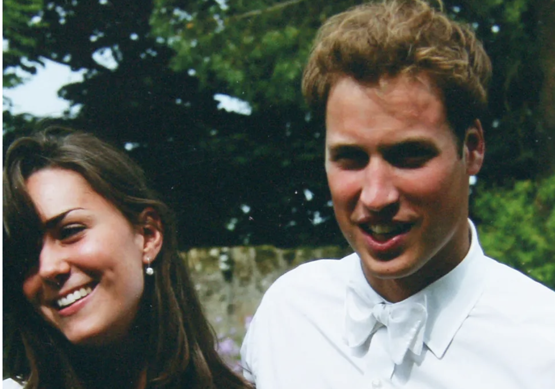 Così il principe William incontrò Kate Middleton: la loro storia d’amore a partire dal college Così il principe William incontrò Kate Middleton: la loro storia d’amore a partire dal college