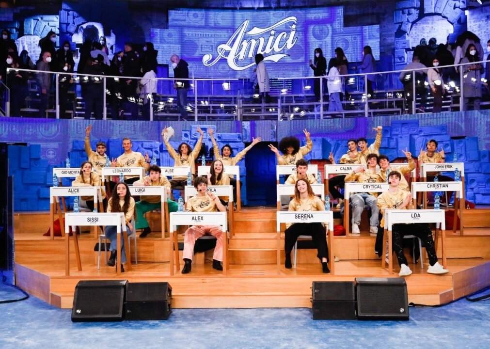 Amici 21, anticipazioni primo serale: eliminati e ospiti Amici 21, anticipazioni primo serale: eliminati e ospiti