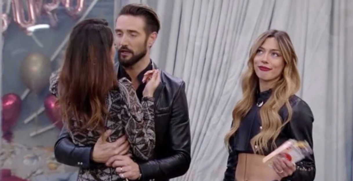 Grande Fratello Vip: “Il triangolo Belli-Delia-Soleil mi fa orrore” l’attacco di un’ex discussa gieffina Grande Fratello Vip: “Il triangolo Belli-Delia-Soleil mi fa orrore” l’attacco di un’ex discussa gieffina
