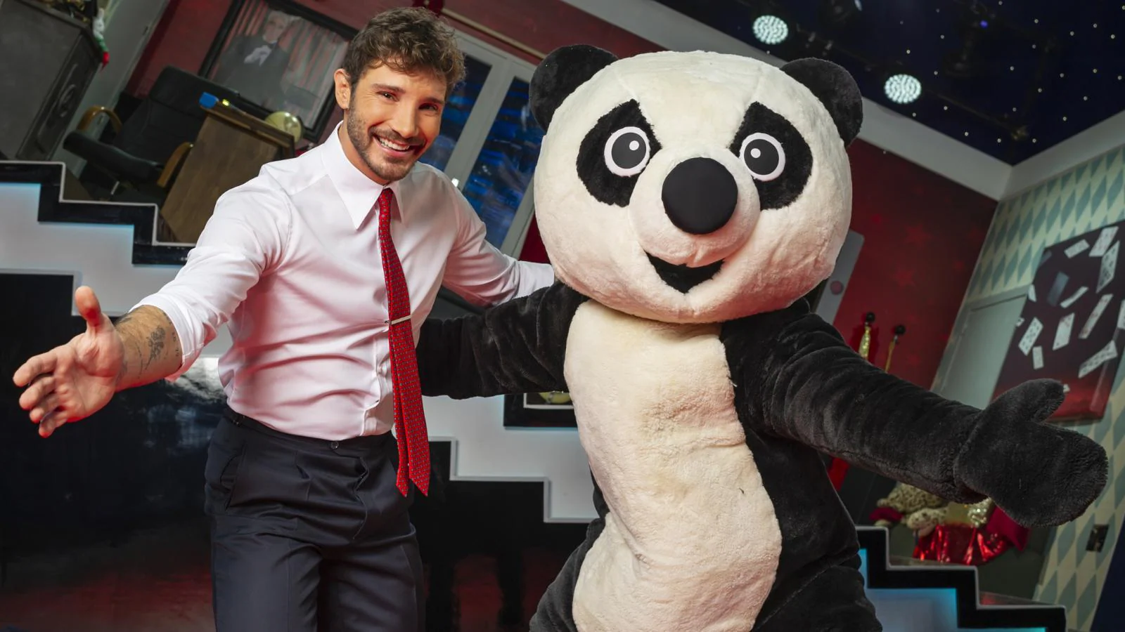 “Viva l’Italia”, tema della sesta puntata di “Stasera tutto è possibile” su Rai 2