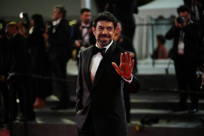 Cannes 75, applausi per Martone e la sua “Nostalgia” di Napoli