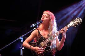 Alice Phoebe Lou, la cantautrice sudafricana in concerto in Italia Alice Phoebe Lou, la cantautrice sudafricana in concerto in Italia