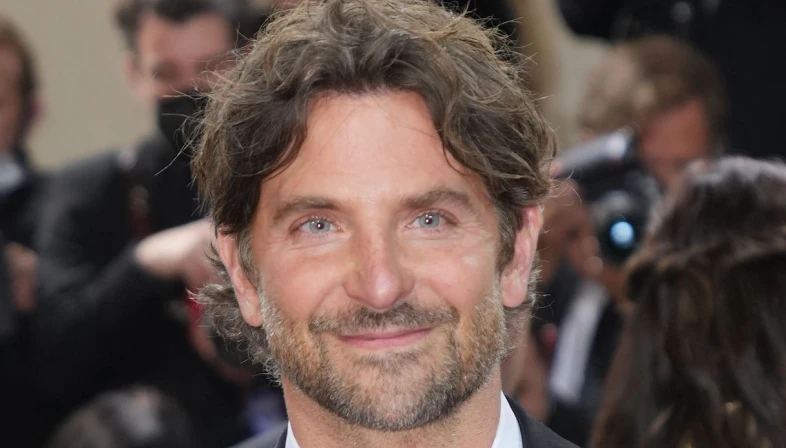 Bradley Cooper confessa: “Ho combattuto contro la dipendenza da cocaina e alcol… mi sentivo perso” Bradley Cooper confessa: “Ho combattuto contro la dipendenza da cocaina e alcol… mi sentivo perso”