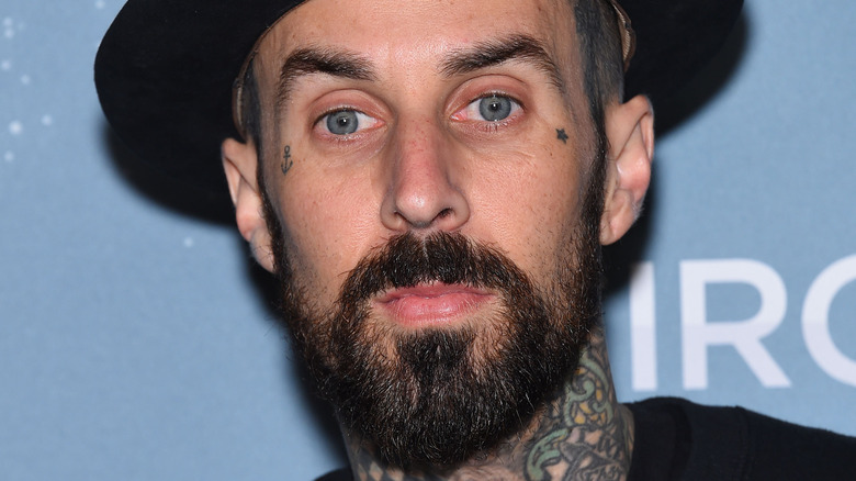 Travis Barker dei Blink 182 è ricoverato per una pancreatite