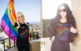 Versace, la capsule collection Cher x Versace for Pride 2022