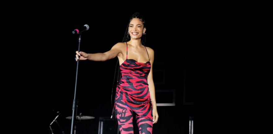 Elodie, una tigre sul palco dal graffio internazionale
