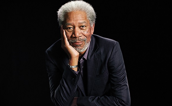 Morgan Freeman compie 85 anni: dalla commedia ai film d’azione, stella del cinema senza confini