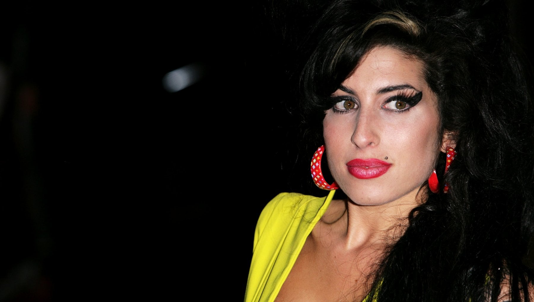 Amy Winehouse, annunciata la regista del film biopic Back To Black