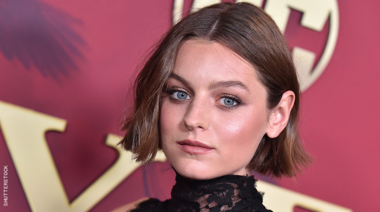 Emma Corrin, star di The Crown, chiede di essere chiamata con il pronome “they” Emma Corrin, star di The Crown, chiede di essere chiamata con il pronome “they”