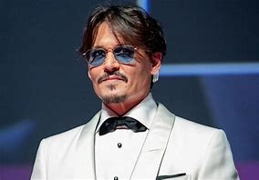 Il gran ritorno di Johnny Depp al cinema: sarà il regista del film “Modigliani”… e a produrlo c’è l’amico Al Pacino