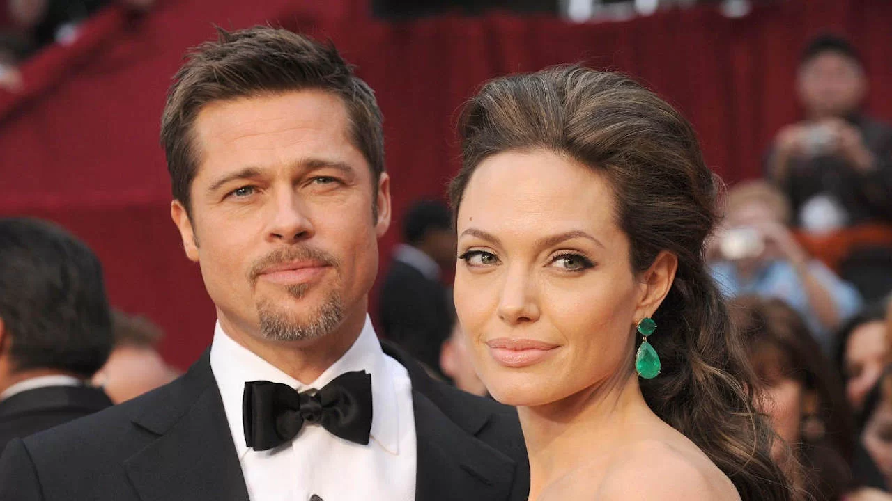 Angelina Jolie deride Brad Pitt nella disputa sul vino
