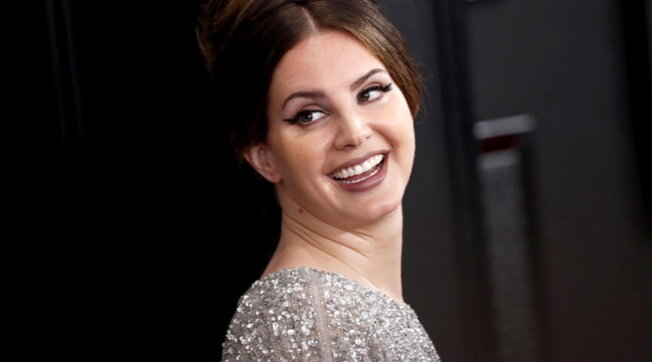 Lana Del Rey, arrestato un uomo per minacce di morte contro la cantante