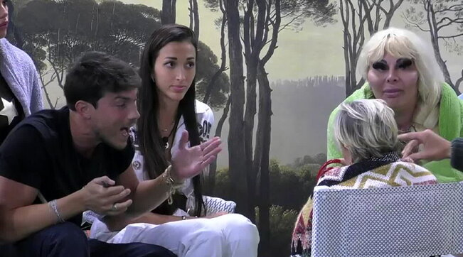 “Grande Fratello Vip”, Daniele Dal Moro furioso con Elenoire Ferruzzi