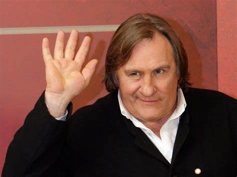 Gérard Depardieu chiude il suo centro di produzione in Russia Gérard Depardieu chiude il suo centro di produzione in Russia
