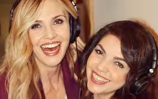 Cristina D’Avena annuncia un duetto con Lorella Cuccarini Cristina D’Avena annuncia un duetto con Lorella Cuccarini