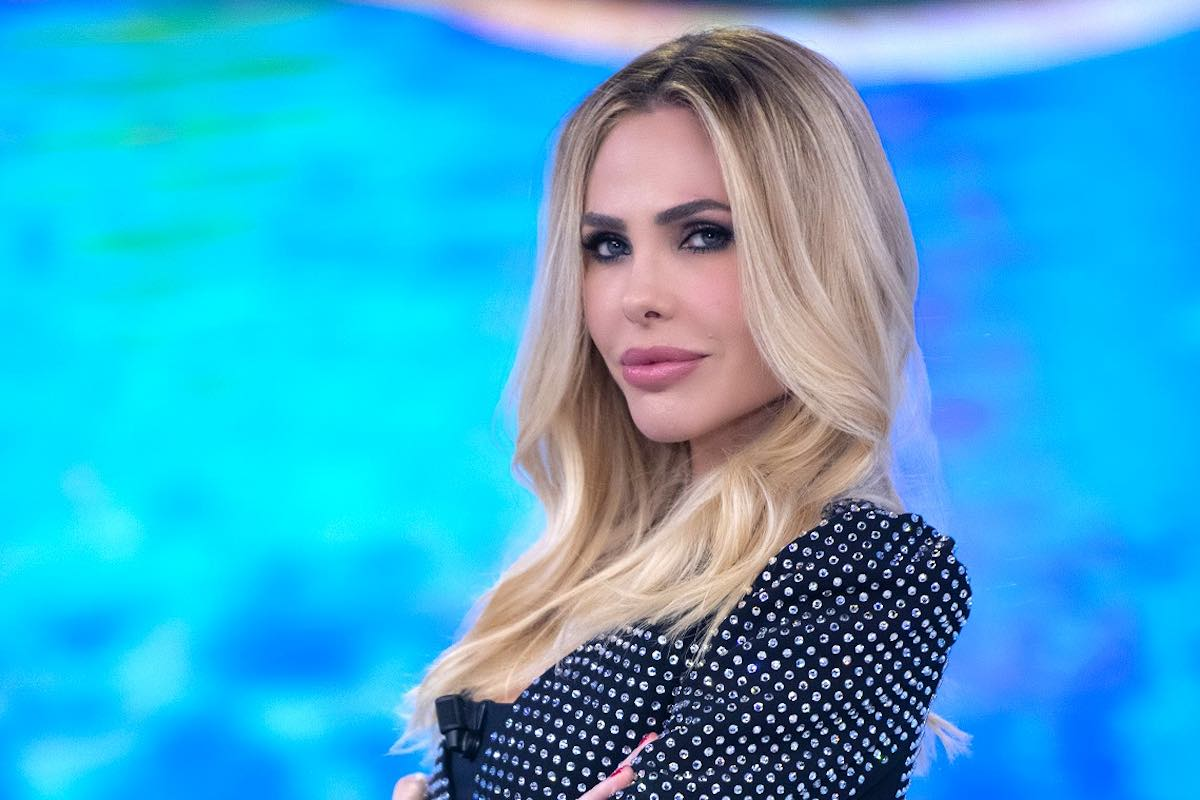 Ilary Blasi cena in famiglia, c’è anche il cugino di Francesco Totti