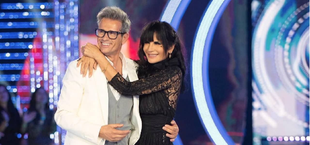 Per Pamela Prati fiori e una dolce dedica da parte di Marco Bellavia