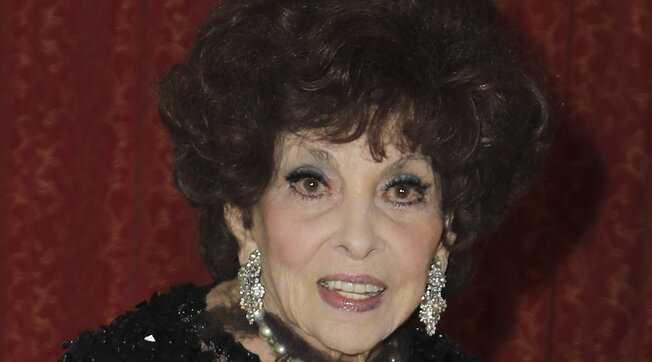 Gina Lollobrigida, aperto il testamento: metà patrimonio al figlio, metà al factotum