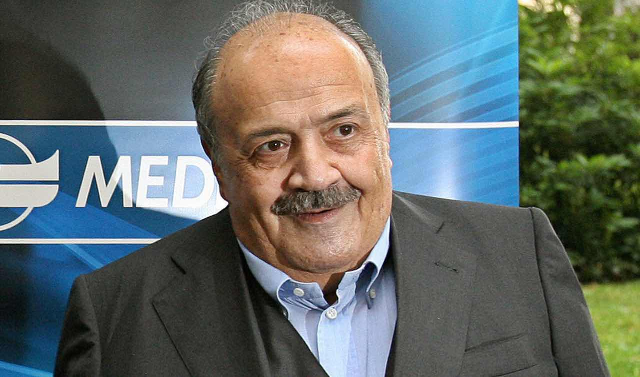 Maurizio Costanzo, ai funerali la figlia Camilla: “Ora sei con Sordi e Gassman a fare talk-show in paradiso”