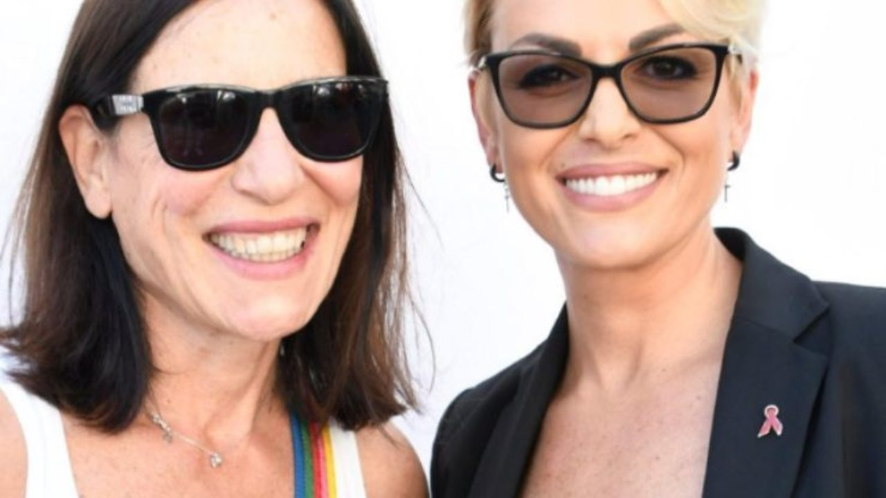 Paola Turci svela come ha conosciuto Francesca Pascale: “Era una mia fan”
