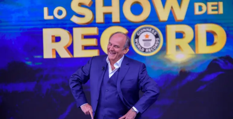 Gerry Scotti presenta “Lo show dei record”