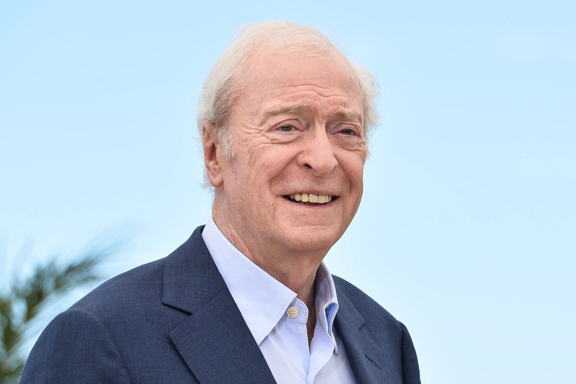 Michael Caine, i 90 anni del gentleman del cinema Michael Caine, i 90 anni del gentleman del cinema