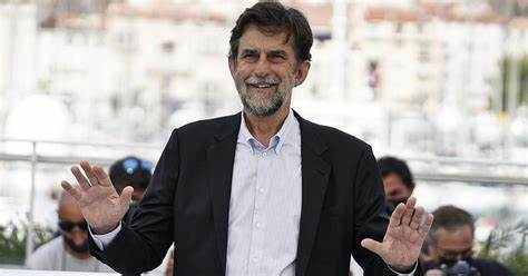 Nanni Moretti annuncia il suo “Il Sol dell’Avvenire” e pubblica la locandina… aspettando Cannes