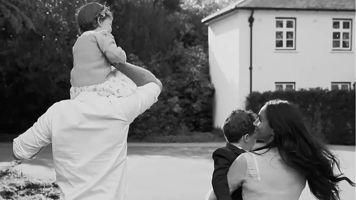 Harry e Meghan a re Carlo dopo lo sfratto: “Non vedrai più i tuoi nipotini” Harry e Meghan a re Carlo dopo lo sfratto: “Non vedrai più i tuoi nipotini”