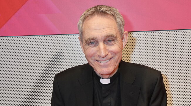 A “Verissimo” padre Georg Gänswein racconta i suoi anni accanto a Benedetto XVI