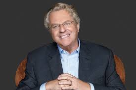 Morto Jerry Springer, addio al re della tv spazzatura americana