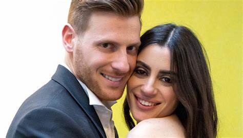 Lavinia e Alessio, la prima notte insieme dopo la scelta a “Uomini e Donne” Lavinia e Alessio, la prima notte insieme dopo la scelta a “Uomini e Donne”