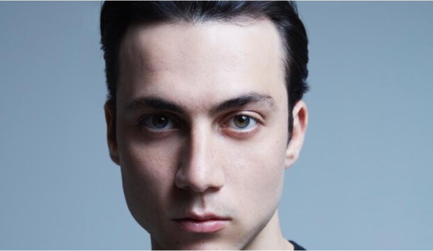 Matteo Paolillo, l’esordio “Come te” racconta l’empatia tra le persone