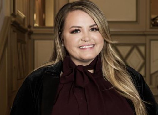 Erin Doom svela per la prima volta la propria identità a Che Tempo Che Fa Erin Doom svela per la prima volta la propria identità a Che Tempo Che Fa
