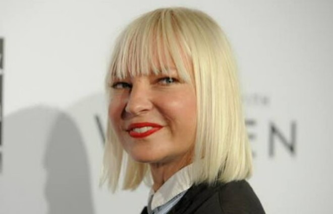 Sia rivela di essere autistica: “Ora sono pienamente me stessa”