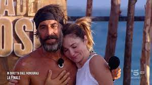 “L’Isola dei Famosi”, Marco Mazzoli è il vincitore: “Dedicato a Paolo Noise e Chico Forti”
