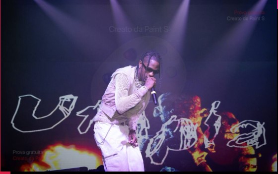 Travis Scott fa suo il Circo Massimo e sul palco arriva anche Kanye West Travis Scott fa suo il Circo Massimo e sul palco arriva anche Kanye West